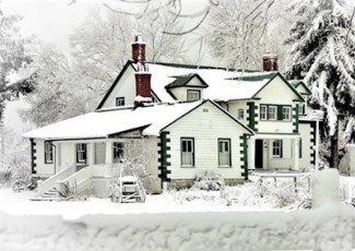 Fairfield Gutzeit house frontage in winter