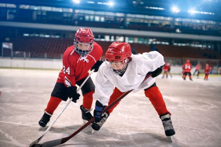 children playing hockey