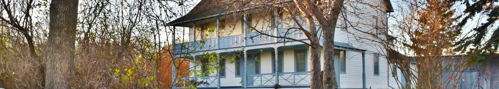 historic house in afternoon sun