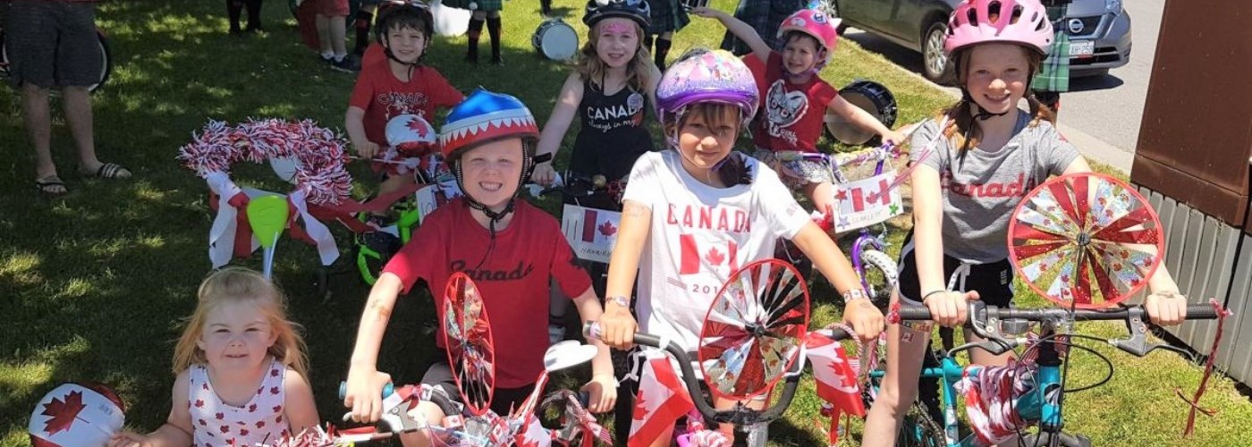 kids with decorated bikes