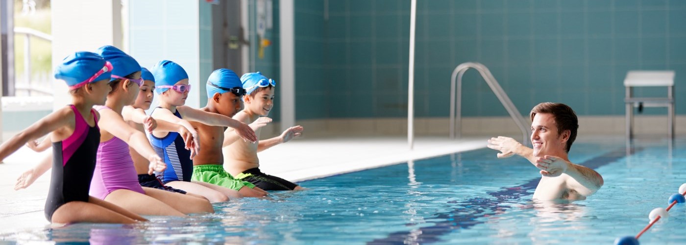 children in swimming lessons