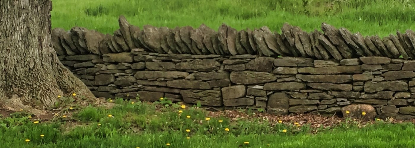 Dry stone wall at Pentland Cemetery
